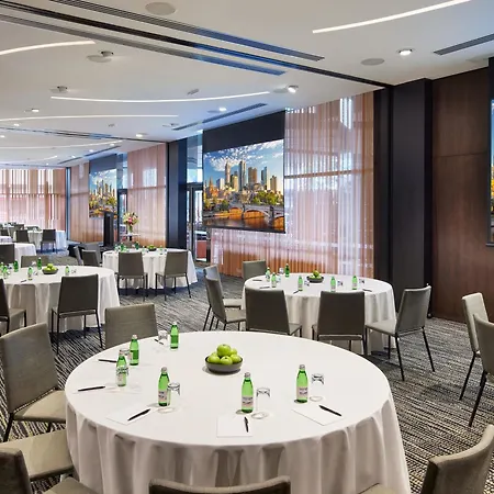 Pan Pacific Melbourne-3