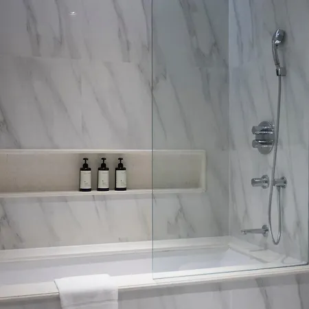 Muu Bangkok, Small Luxury Hotels Of The World-3