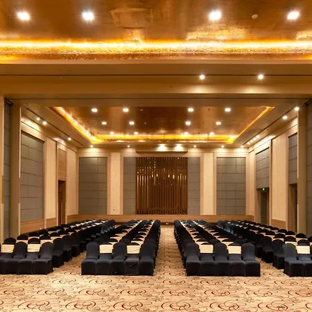 Radisson Blu Bengaluru Outer Ring Road-2