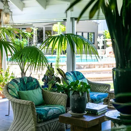 Noosa Valley Manor B&B-3