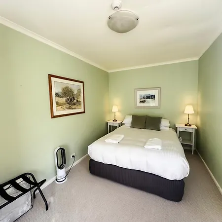 Victoria And Albert Guesthouse-2