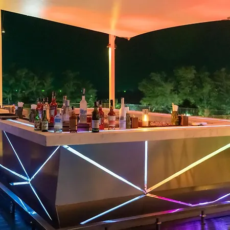 Radisson Red Phuket Patong Beach-2