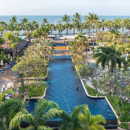 Jomtien Palm Beach Hotel & Resort - Family-Friendly-3