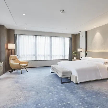 Doubletree By Hilton Shenzhen Longhua: Central Location Near Metro & Attractions-3