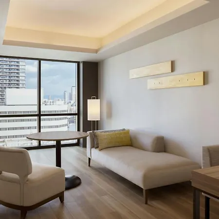 Courtyard By Marriott Osaka Honmachi-3
