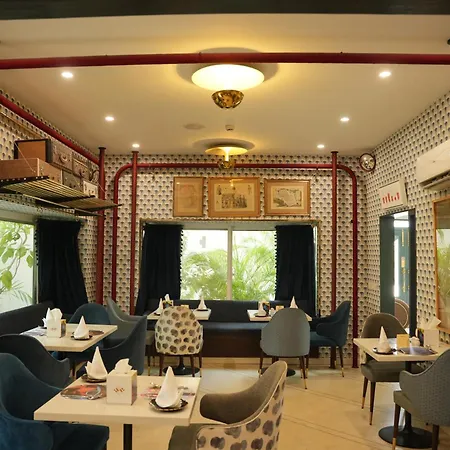 Ambiance Boutique Art Hotel Karachi-3