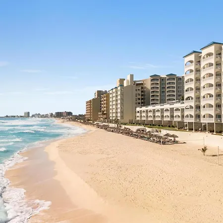 Hilton Cancun Mar Caribe All-Inclusive Resort-3