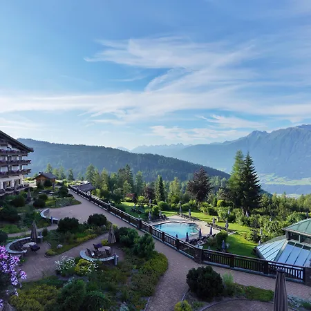 Interalpen-Hotel Tyrol-2