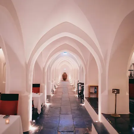 Convento Do Espinheiro, Historic Hotel & Spa-2