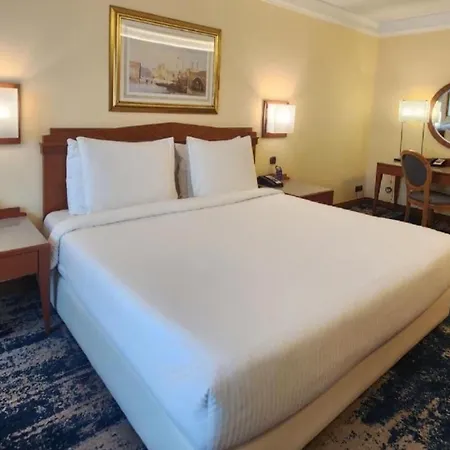 Radisson Blu Martinez Beirut-3