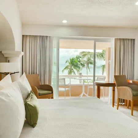 Puerto Aventuras Hotel & Beach Club-3