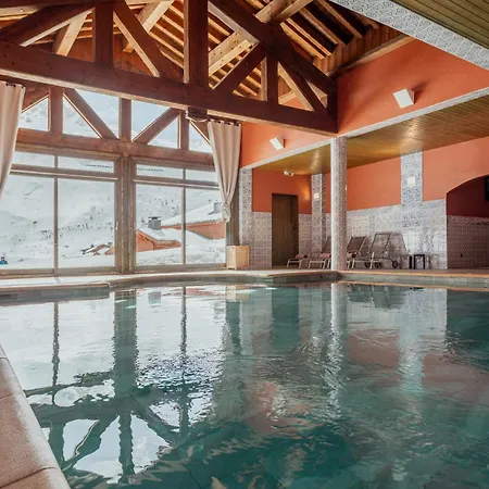 Hôtel Les Suites Du Montana-2