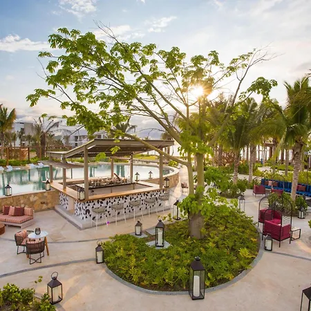 Conrad Punta De Mita-3