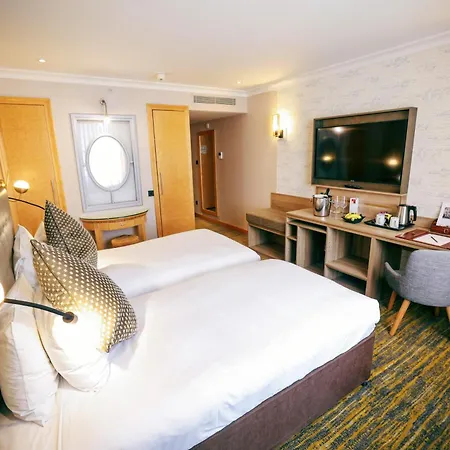 Courthouse Hotel London-3