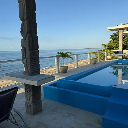 Tranquility Bay Beach Retreat-3