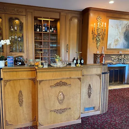 Crown Mansion Boutique Hotel & Villas-2