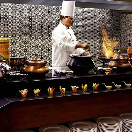 Grand Mercure Vadodara Surya Palace-3