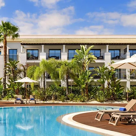 Pine Cliffs Ocean Suites, A Luxury Collection Resort & Spa, Algarve-3