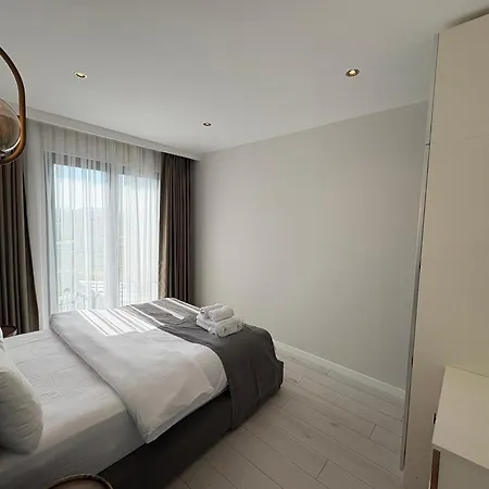 Green Hills Suites-3