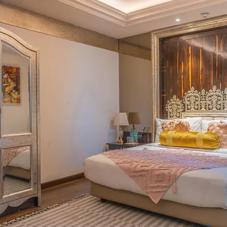 Seven Seas Hotel-2