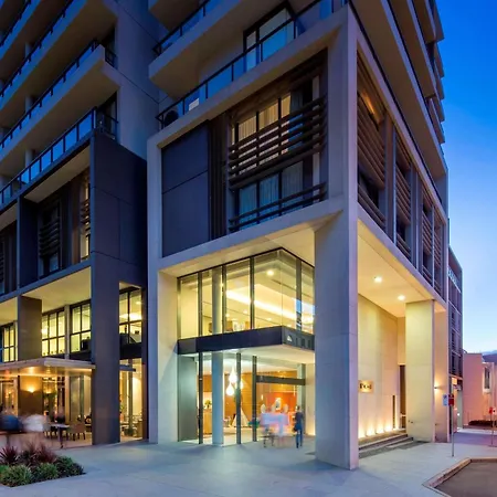 Novotel Newcastle Beach-3