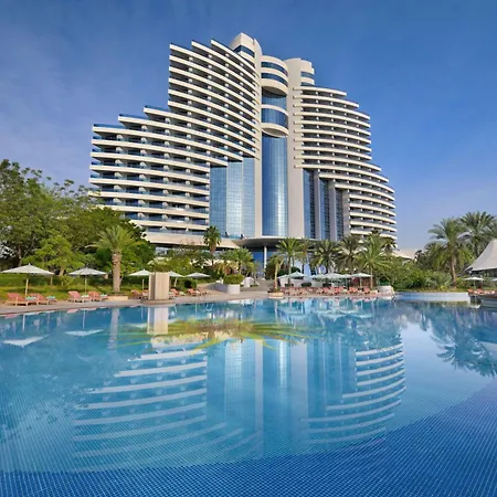 Le Meridien Al Aqah Beach Resort-3