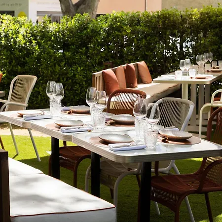 Hôtel et Restaurant La Bastide Bourrelly - Mathias Dandine-2