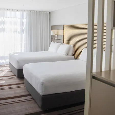 Novotel Newcastle Beach-2