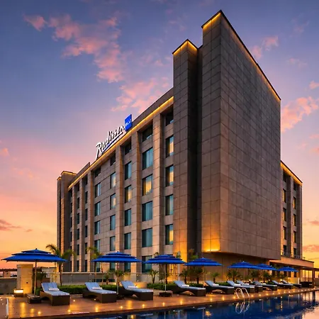 Radisson Blu Hotel New Delhi Paschim Vihar-2