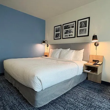 Sleep Inn & Suites Fort Scott-2