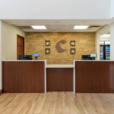 Comfort Inn & Suites Lavale - Cumberland-2