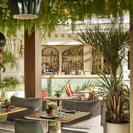 Hyatt Centric Gran Via Madrid-3