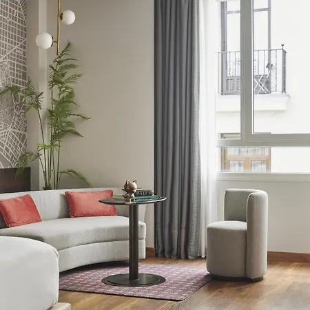 Hyatt Centric Gran Via Madrid-2