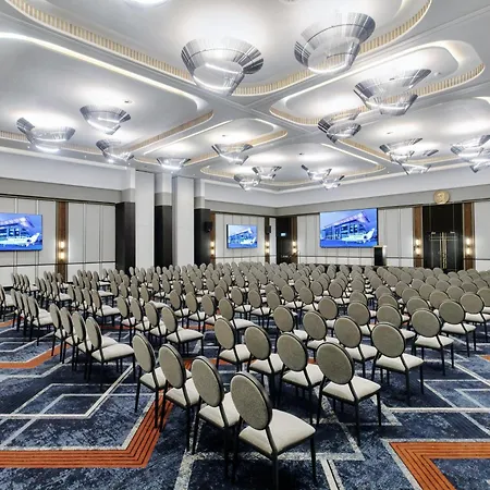 Legend Hotel Lagos Airport, Curio Collection By Hilton-3