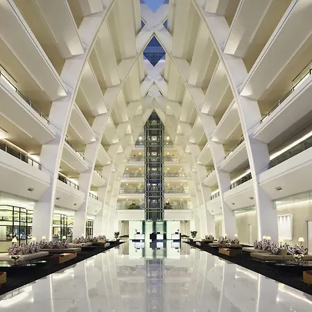 Movenpick Hotel & Convention Centre Klia-2