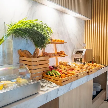 A&Em Saigon Hotel-2