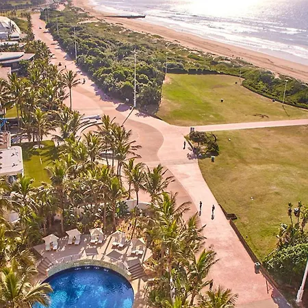 Suncoast Hotel & Towers-3