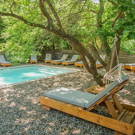 Lodges en Provence - Ecogîtes&Restaurant insolites-2