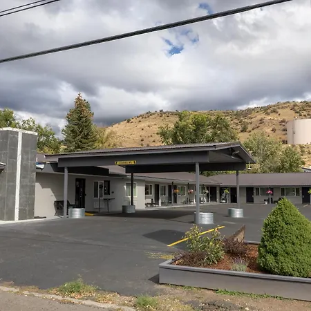Oregon Trail Inn And Suites-3
