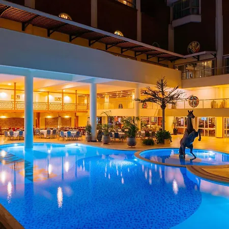 Moevenpick Hotel & Residences Nairobi-2