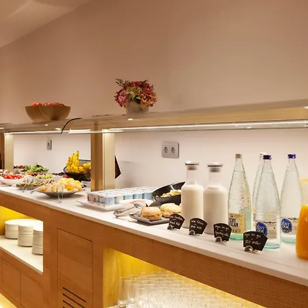 Lamaro Hotel-2