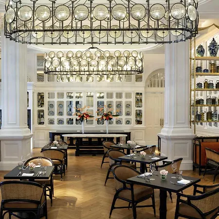 Raffles Singapore-3
