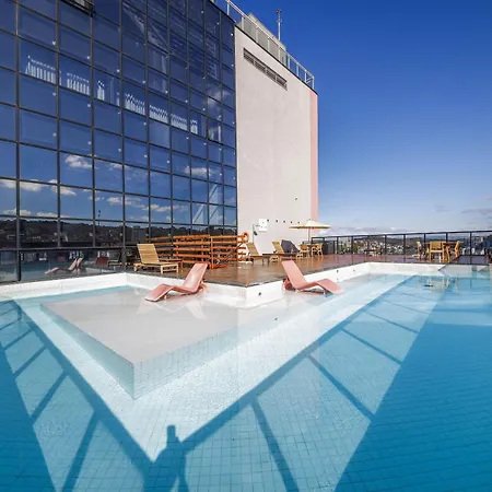 Trade Hotel-2