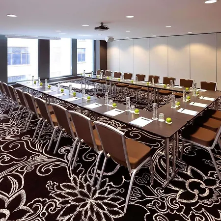 Novotel Melbourne On Collins-3