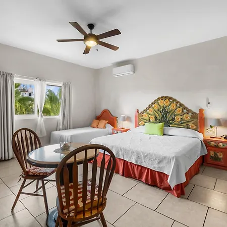 Marina Banderas Suites Hotel Boutique-3