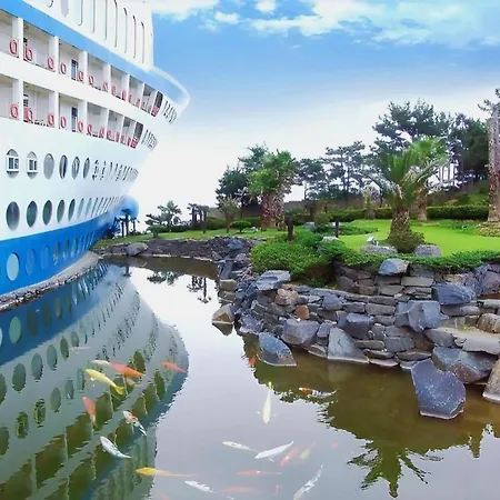 Sun Cruise Resort And Yacht-2