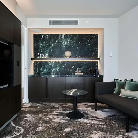 Novotel Melbourne Airport-3