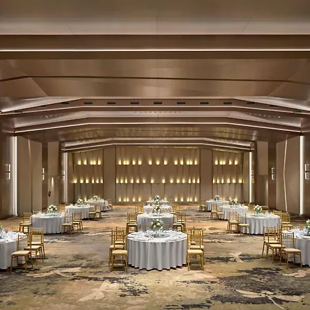 Pullman Danang Beach Resort-3