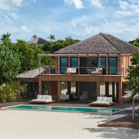 Como Parrot Cay-3