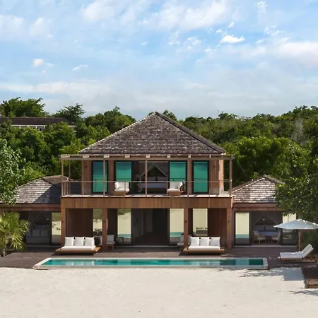 Como Parrot Cay-2